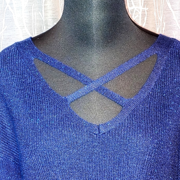 Westport Sparkle Blue Cross Neck Tunic - Picture 2 of 7